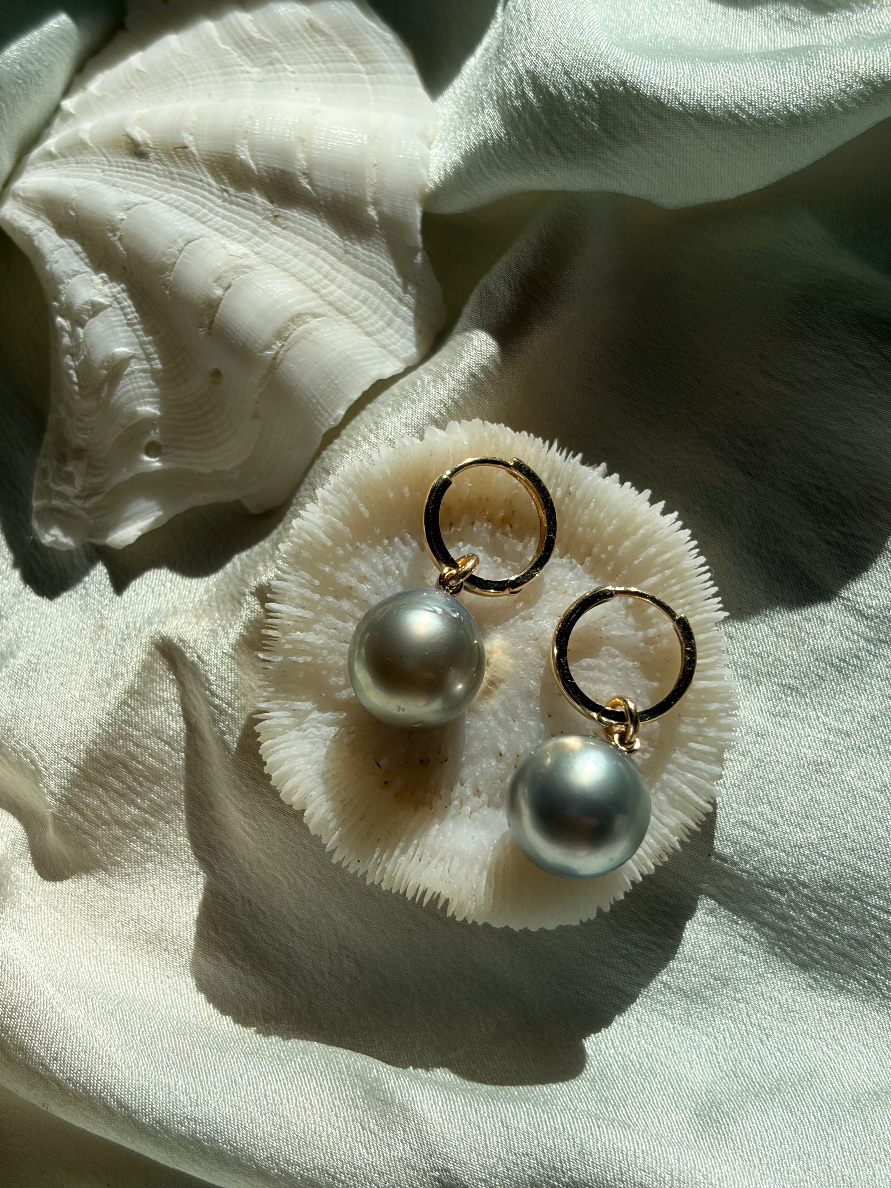 The Pearl Edit Hoops in 14k Gold